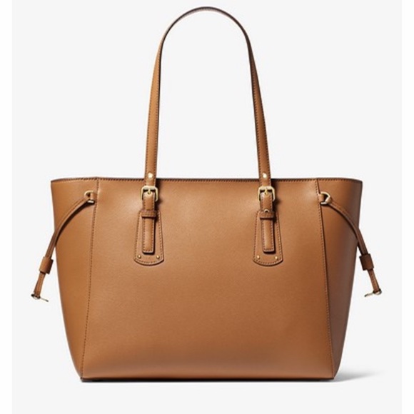 Michael Kors Voyager Crossgrain Leather Tote - Picture 4 of 6